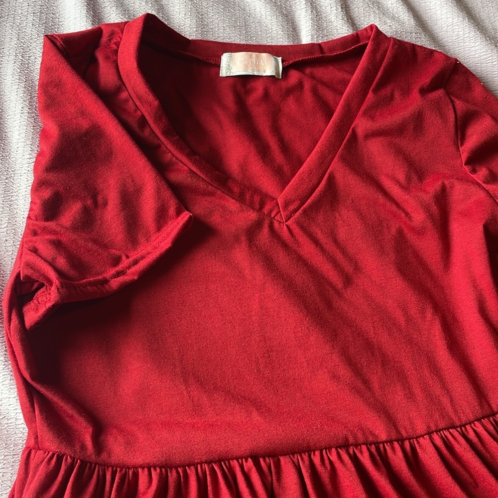 Red top - Picture 3 of 3